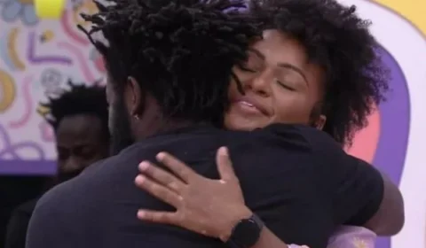BBB22: Natália chora após briga com Eli e acaba consolada por Douglas
