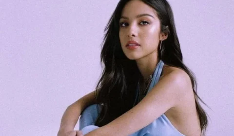 Olivia Rodrigo é favorita em cerimônia do Grammy neste domingo (3)