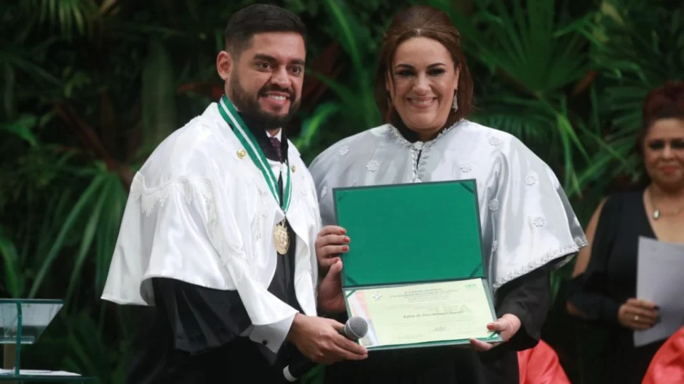 André Zogahib é empossado como novo reitor da UEA