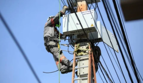 Amazonas Energia é condenada por cobrança indevida a cliente