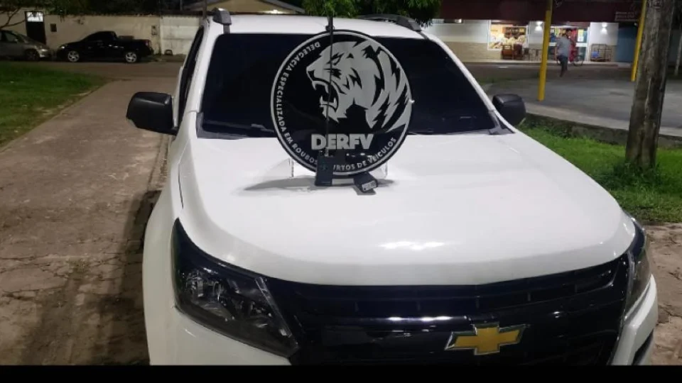 Homem é preso por receptação e adulteração de carro