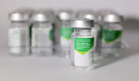Campanha de vacinação contra a influenza e sarampo inicia por grupos prioritários, nesta segunda-feira