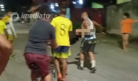 VEJA VÍDEO: Adolescente de 12 anos é baleado junto com o amigo no Jorge Teixeira