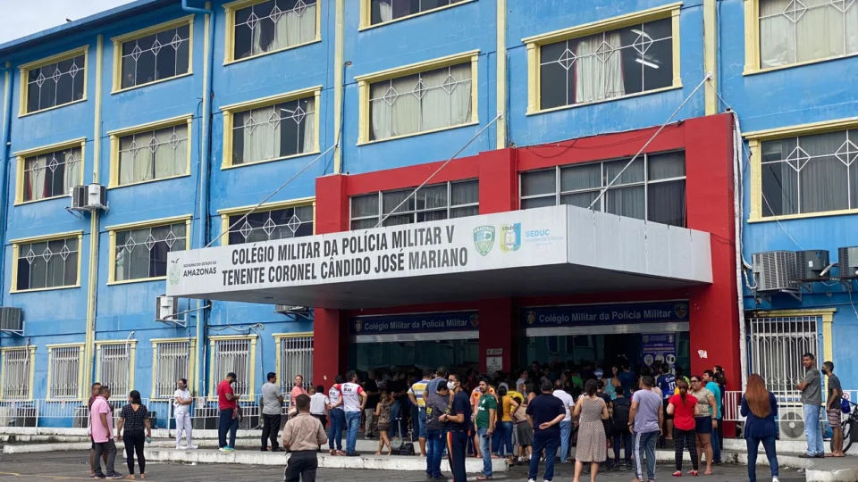 SUSTO: suposta ameaça de massacre causa pânico e tumulto em colégio da PM-AM