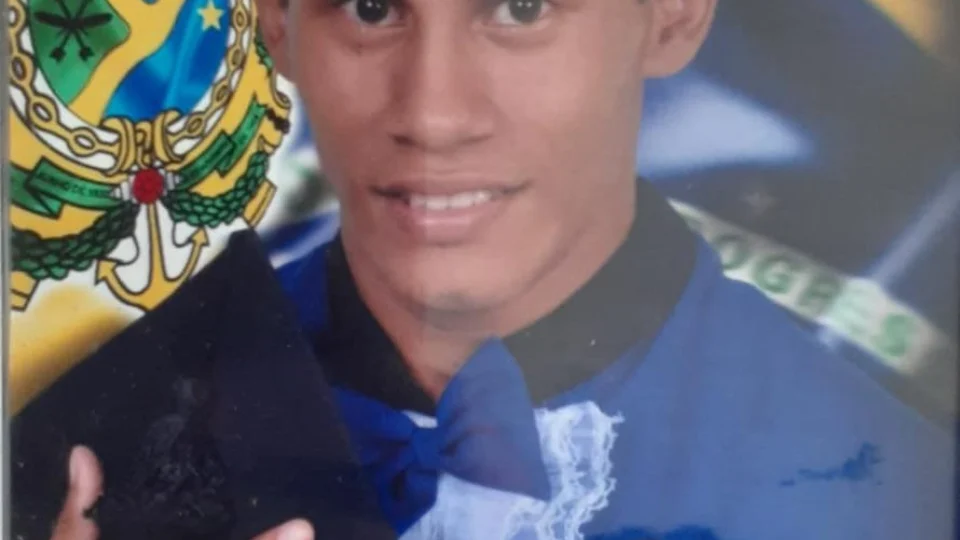 Mãe procura filho desaparecido desde outubro no Amazonas