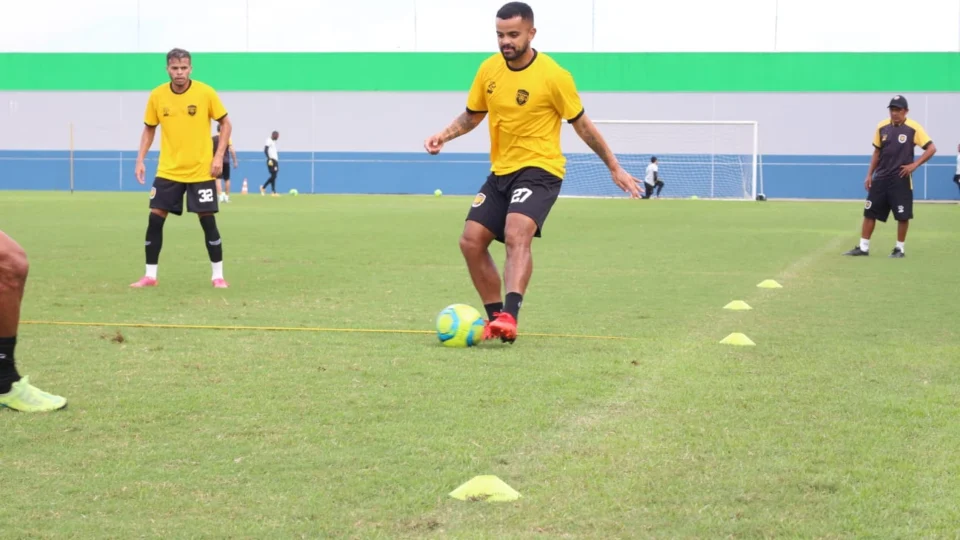 Meio-campista campeão da Série D em 2020 é anunciado pelo Amazonas FC