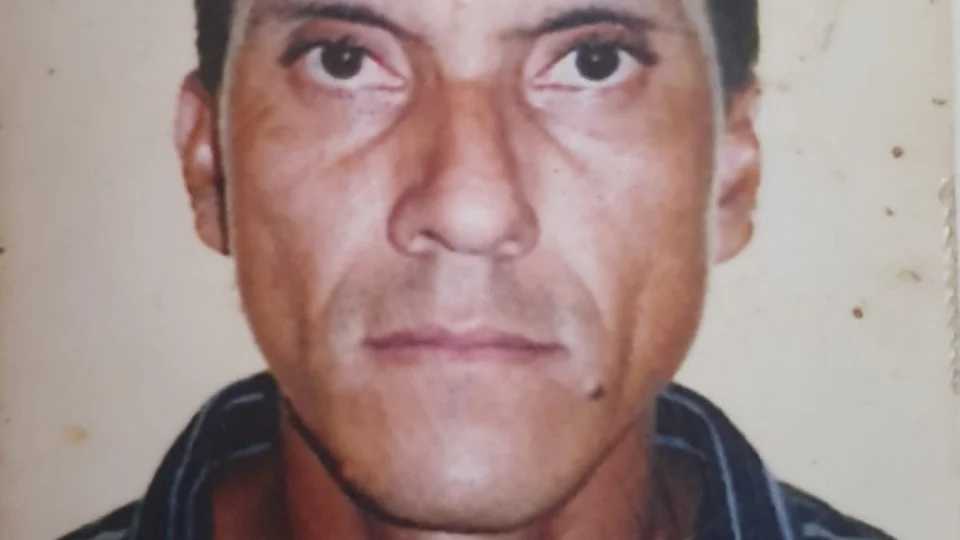 Família pede ajuda na divulgação da imagem de homem desaparecido