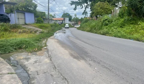 Assaltantes se aproveitam de “matagal” no Parque Dez