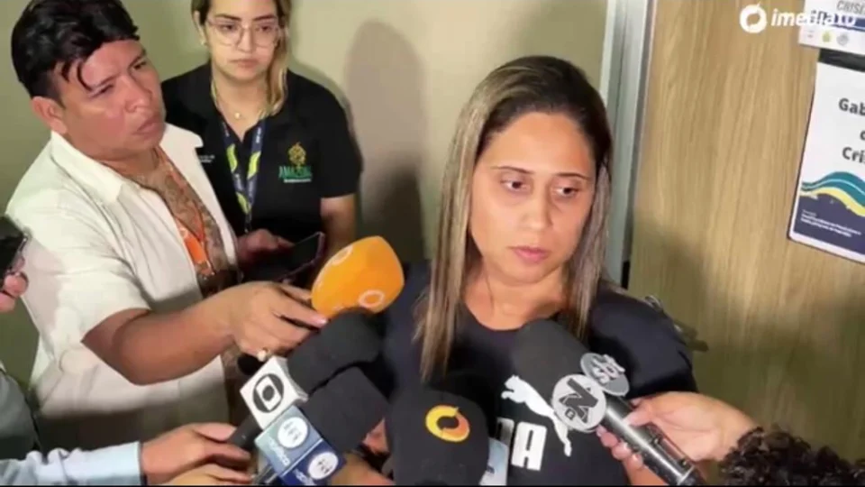 Ex-esposa de paraquedista desaparecido diz que tem esperança de encontrá-lo vivo
