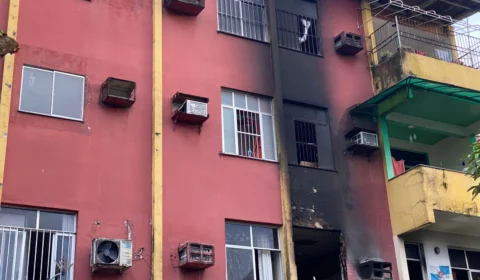 Incêndio atinge apartamento em residencial no bairro Compensa