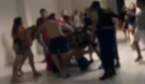 Morador é acusado de agredir criança em condomínio; veja momento