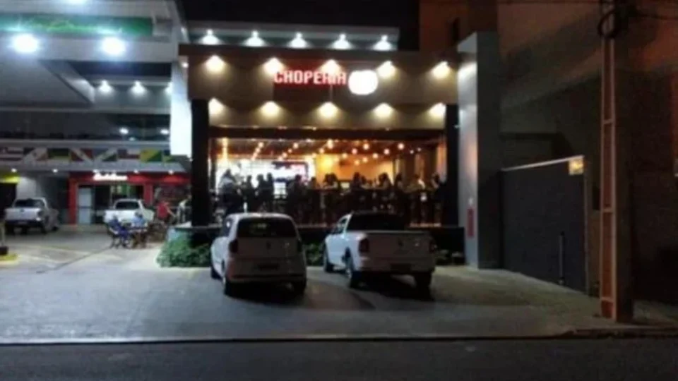 Dono de choperia é esfaqueado por defender cantora em Mato Grosso