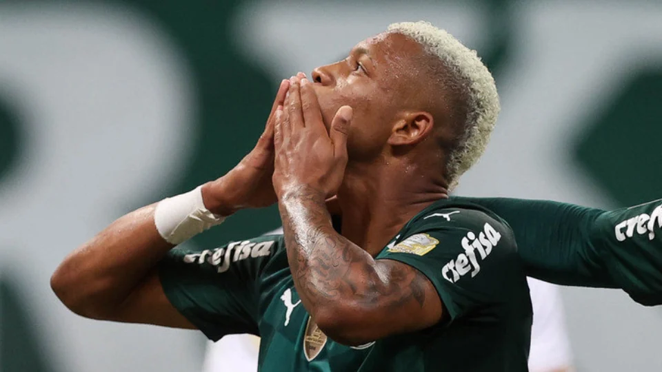 Danilo do Palmeiras pode ser suspenso por chamar o São Paulo de Bambi