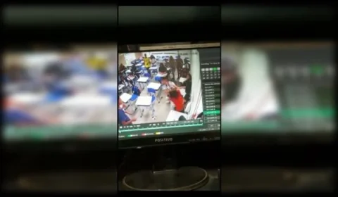 VEJA VÍDEO: Aluno bate em menina dentro de sala de aula