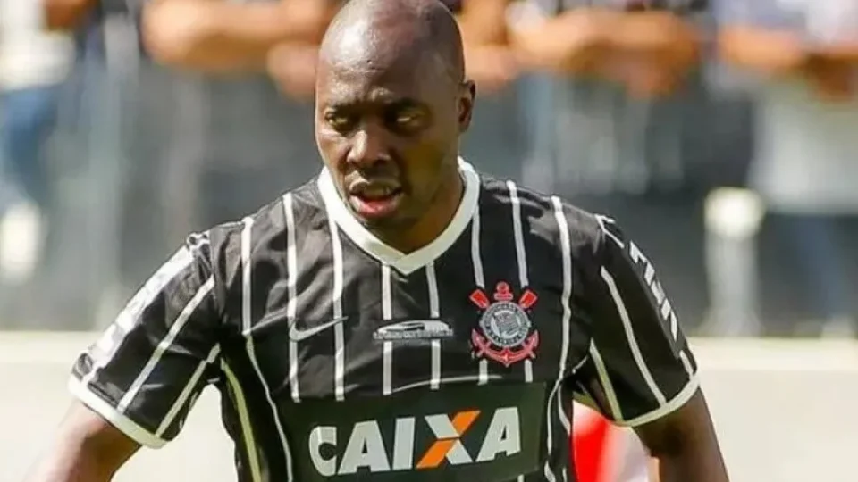 Rincón, ex-jogador de futebol, morre aos 55 anos na Colômbia