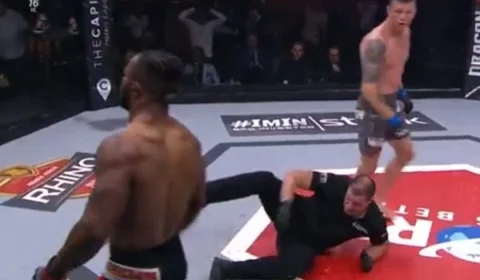 Veja árbitro ao tentar separar lutadores de MMA e é nocauteado em evento