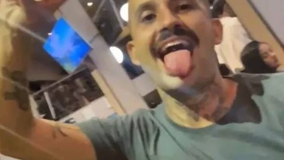 “Playboy do golpe” deu calote no Uber, em motel e em garotas de programa