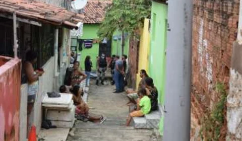 Jovem é esfaqueado e corpo é encontrado em igarapé