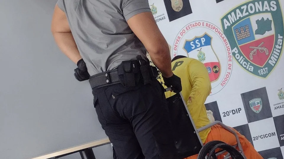 Cinco detentos fogem e um acaba ficando ferido ao tentar pular muro, em Manaus