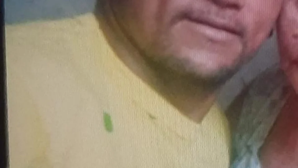 Família pede ajuda na divulgação da imagem de homem desaparecido no Armando Mendes