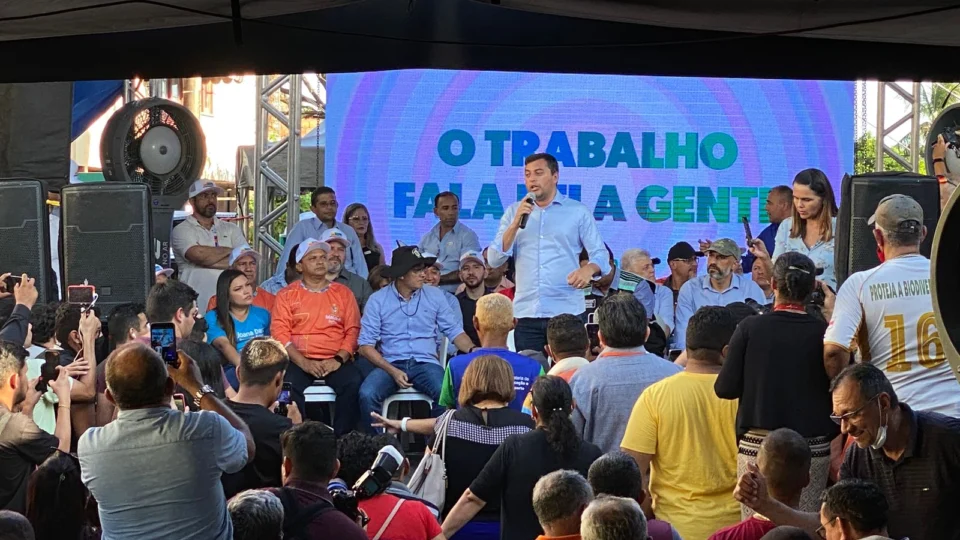 Prefeito e governador dão ordem de serviço para reforma de feiras itinerantes em Manaus