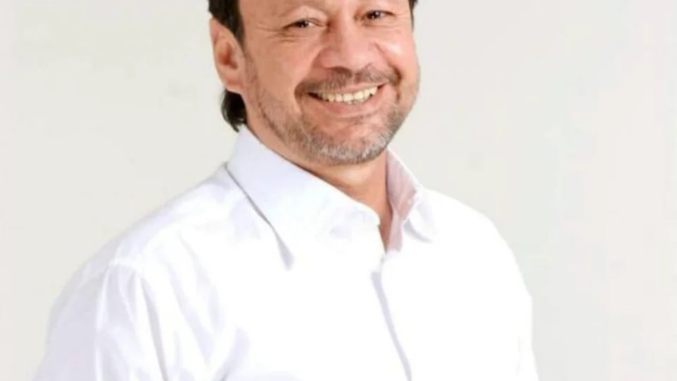 Ex-senador João Pedro Gonçalves lança livro nesta sexta na Banca do Largo