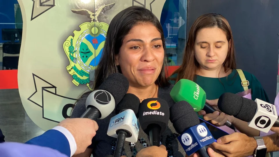 ‘Eu não consigo dormir, eu não consigo comer’, diz filha de servidora pública encontrada morta