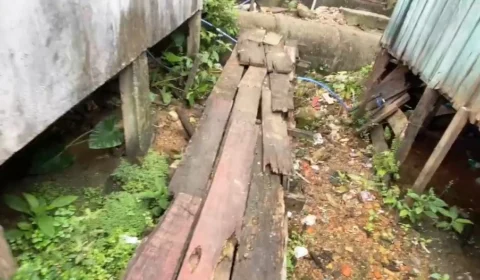 Moradores do beco da Compensa reclamam de ponte em situação precária