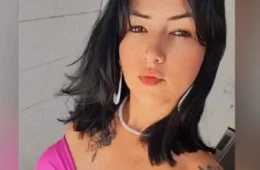 Mãe deixa bolsa cair com arma engatilhada e mata filha