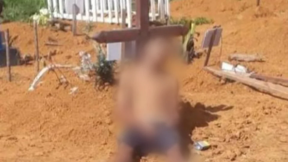 Homem é morto e corpo é deixado em cemitério do Amazonas