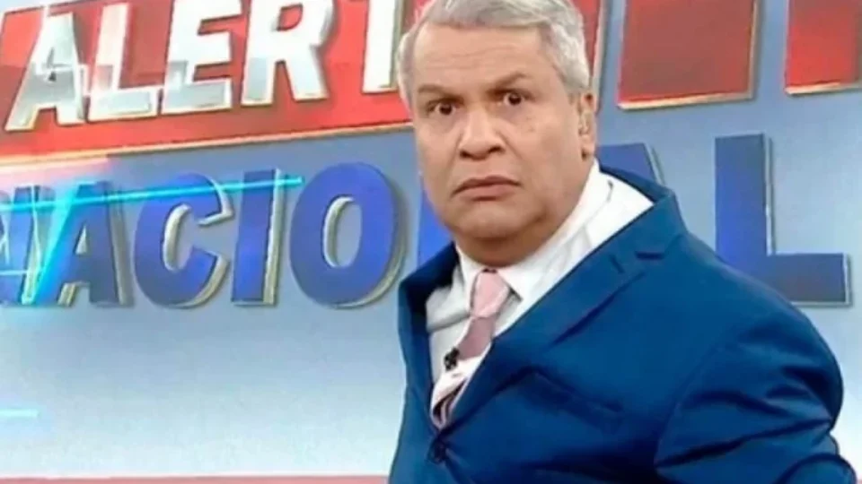 Mulher que fez sexo com ex-mendigo durante surto processa Sikêra Jr