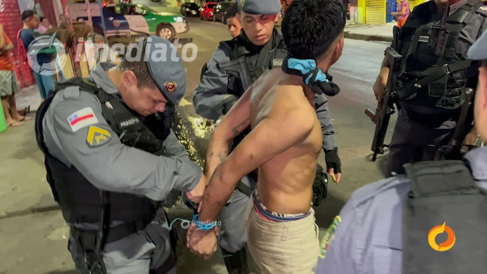 VÍDEO: Jovem escapa de execução após correr baleado e amarrado pelas ruas do Centro