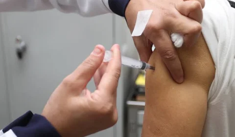 ‘Dia D’ de vacinação contra influenza e sarampo é realizado neste sábado