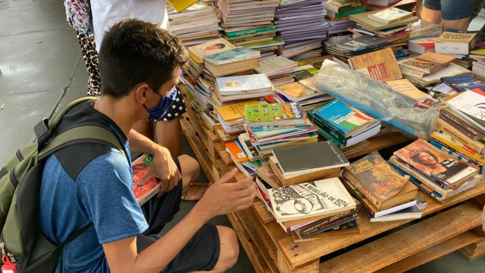 6ª Feira do Livro é realizada em Manaus neste sábado