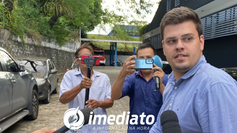 VEJA VÍDEO: namorado da filha de servidora do TRT assassinada, é ouvido na delegacia