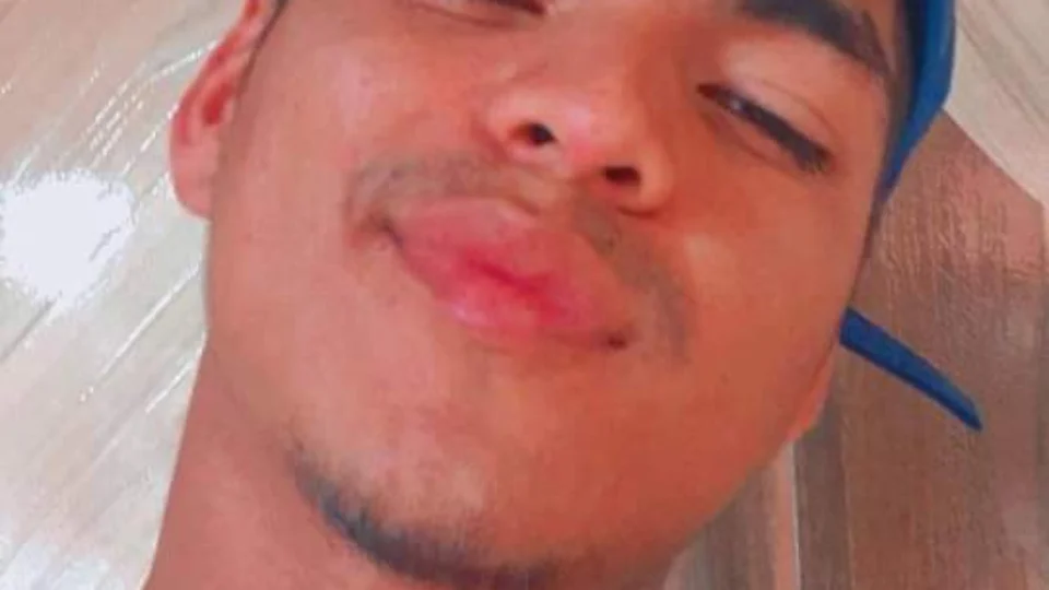 Família solicita ajuda para encontrar jovem desaparecido há 11 dias em Manaus