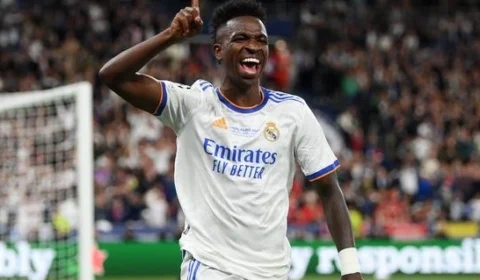 Com gol de Vinícius Júnior, Real Madrid vence o Liverpool e é campeão da Champions pela 14ª vez