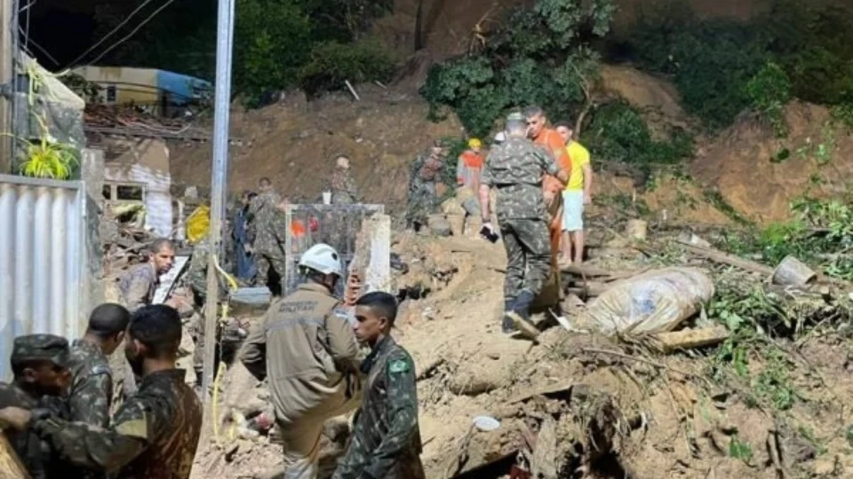 TRAGÉDIA: Recife e região registram 44 mortos e 56 desaparecidos após chuvas