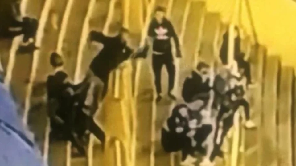 VÍDEO: Mais uma vez, torcida do Boca Juniors chama brasileiros de “macacos”