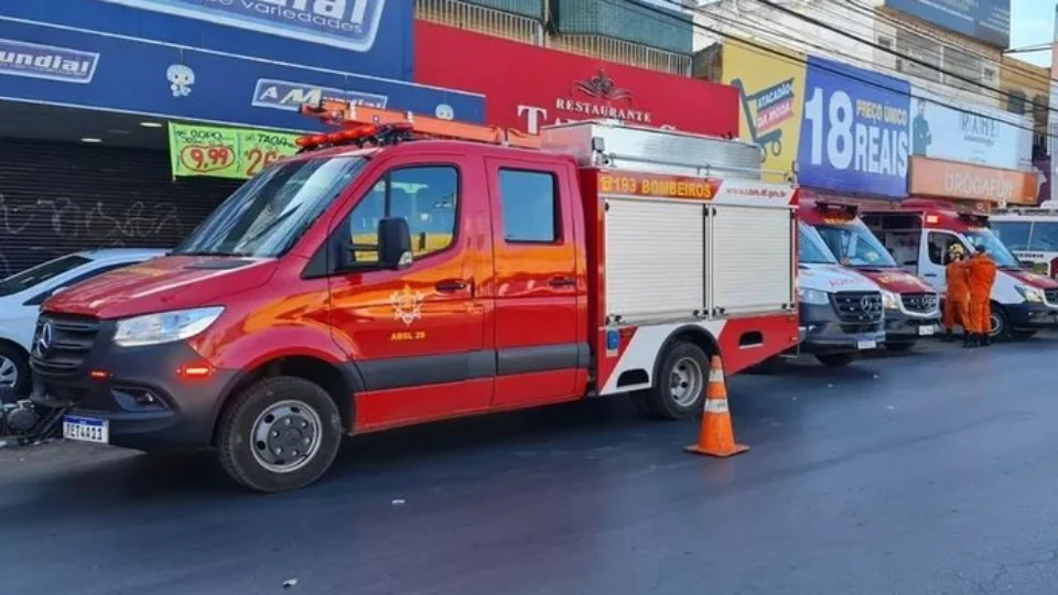 Panela de pressão explode e atinge mulher em restaurante