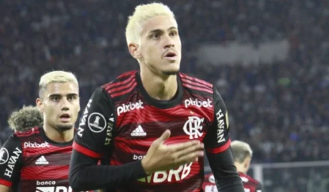 Flamengo sofre defensivamente e empata com o Talleres na Argentina