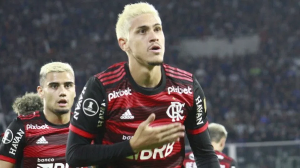 Flamengo sofre defensivamente e empata com o Talleres na Argentina