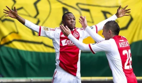 Ex-Ajax morreu após ser espancado pela família, diz imprensa holandesa