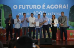Governador anuncia repasse de mais de 34 milhões para compra de 12 ônibus elétricos