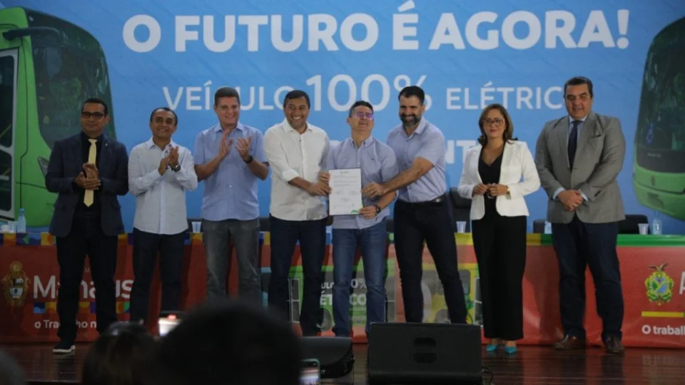 Governador anuncia repasse de mais de 34 milhões para compra de 12 ônibus elétricos