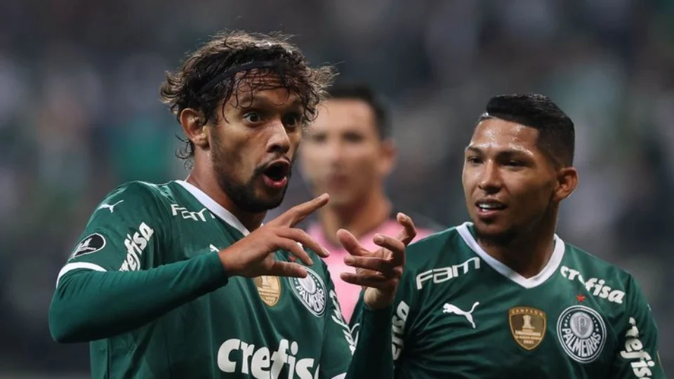 Com show de Gustavo Scarpa, Palmeiras vence Deportivo Táchira
