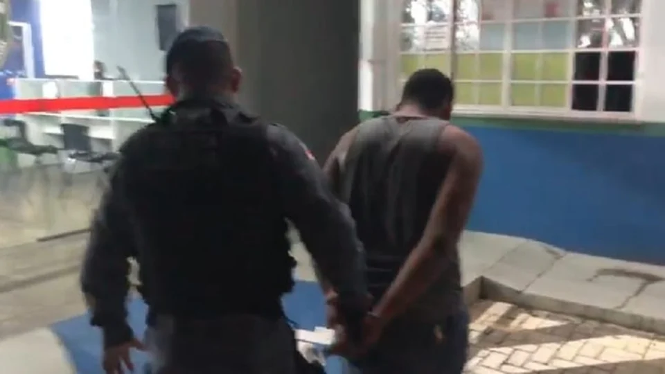 Crime hediondo: soldado abusa de criança de 6 anos e publica vídeo – Além do Crime