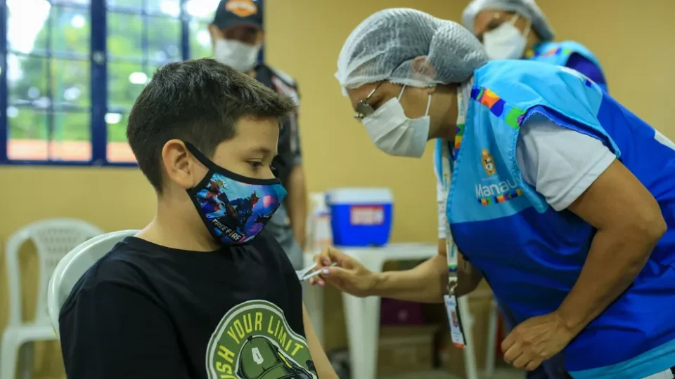 Confira horário de vacinação ampliado contra Covid em Manaus