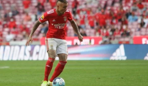 Cebolinha e Flamengo fecham acordo; jogador ainda passará por exames