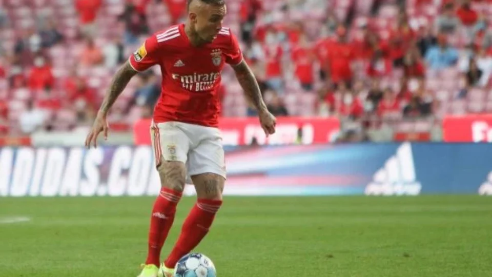 Cebolinha e Flamengo fecham acordo; jogador ainda passará por exames